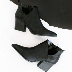 Qupid Black Booties